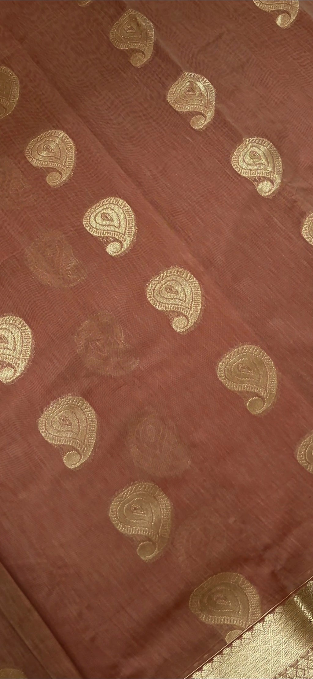 Peach Silk Cotton Saree Gold Paisley - Double shade
