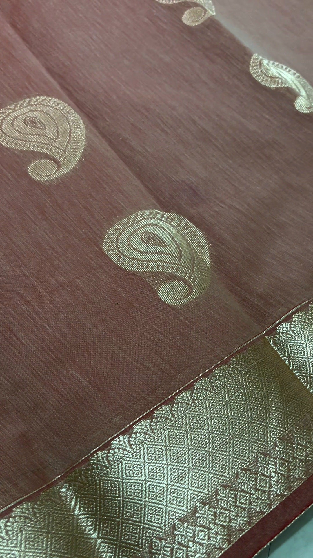 Peach Silk Cotton Saree Gold Paisley - Double shade