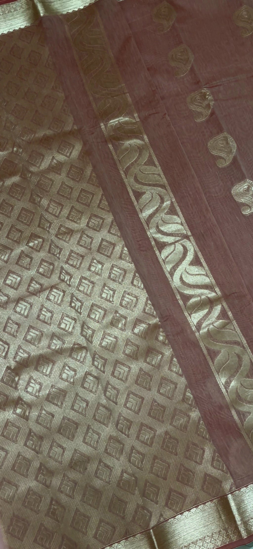 Peach Silk Cotton Saree Gold Paisley - Double shade